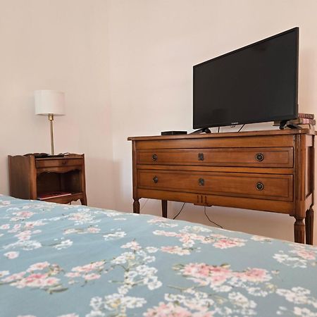 Bed and Breakfast La Tour Noble Saint-Saturnin  Екстер'єр фото