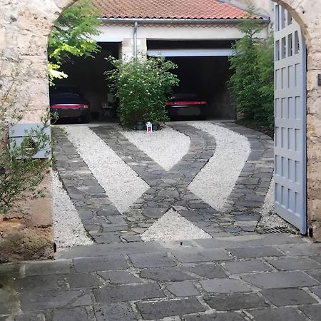 Bed and Breakfast La Tour Noble Saint-Saturnin  Екстер'єр фото